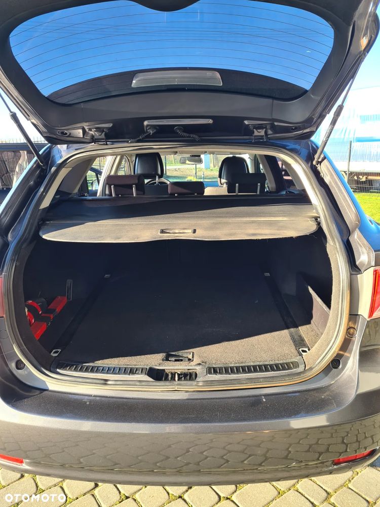 Toyota Avensis 2.0 D-4D Sol - 10