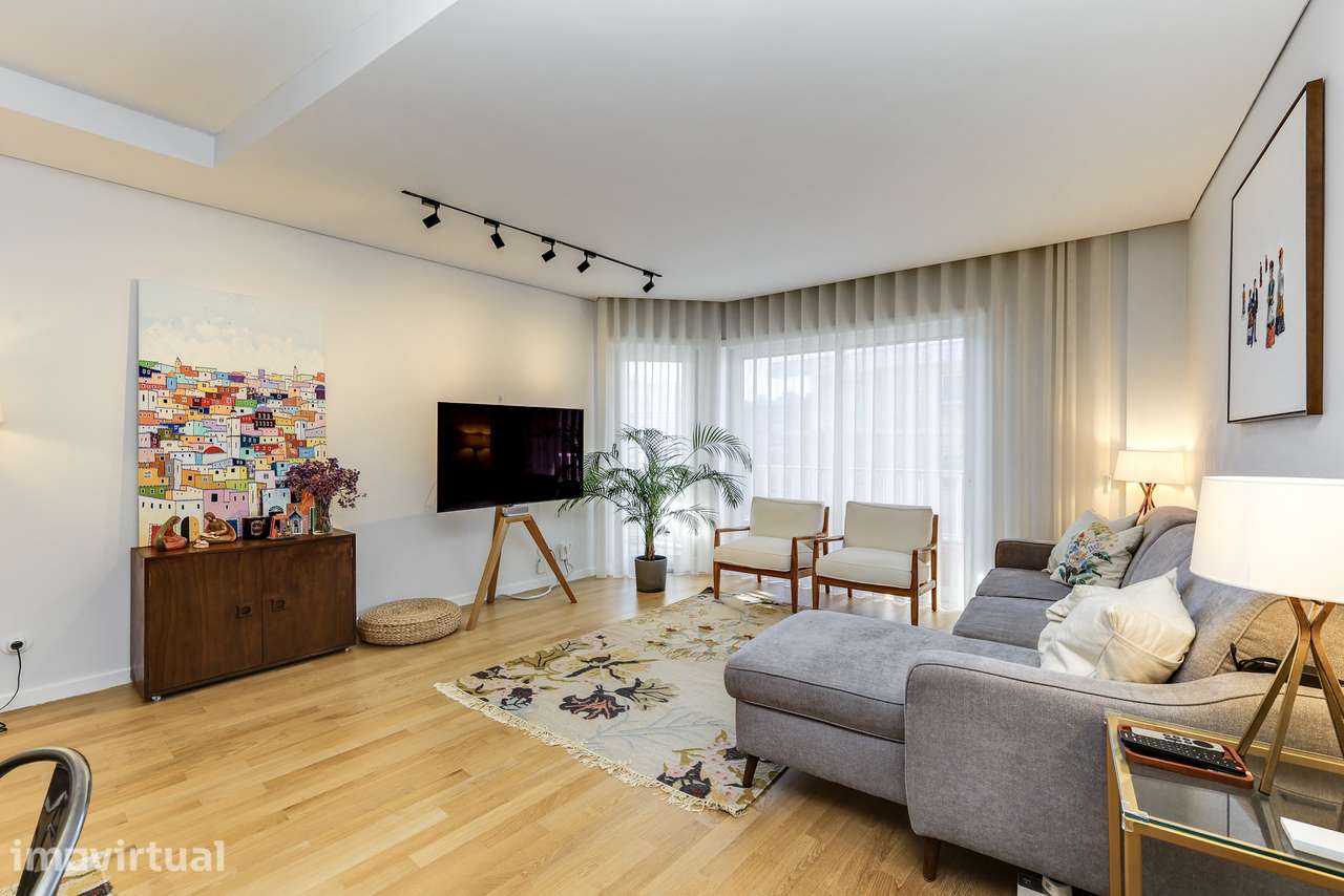 T3 com Garagem em Carnide – Conforto e Localização Privilegiada em Lis - Grande imagem: 5/27