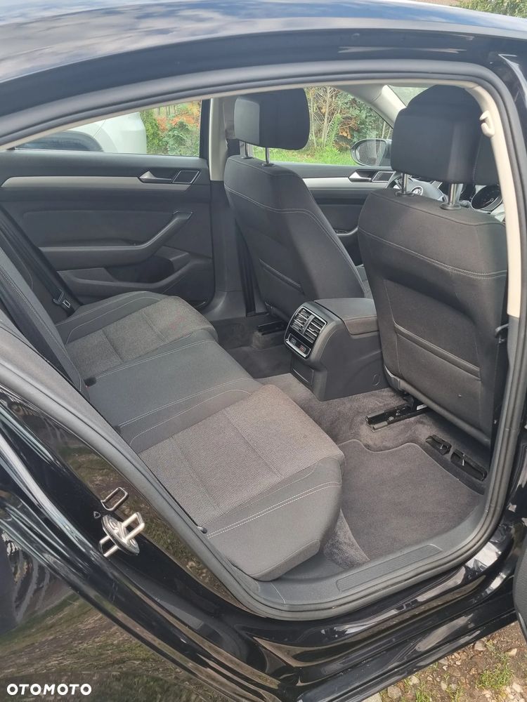 Volkswagen Passat 1.8 TSI BMT Comfortline - 37