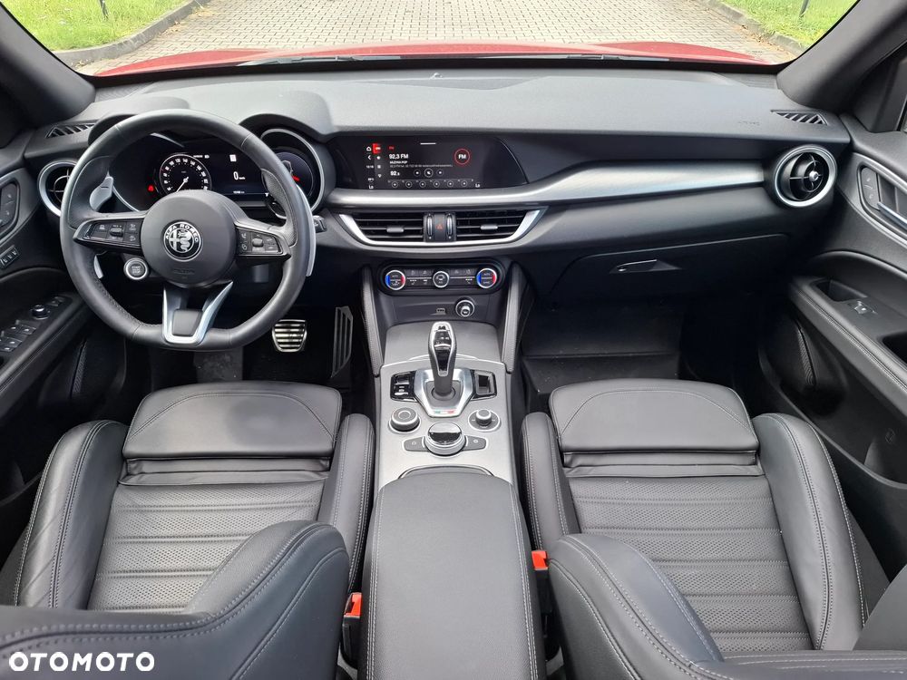 Alfa Romeo Stelvio 2.0 Turbo Veloce Q4 - 18