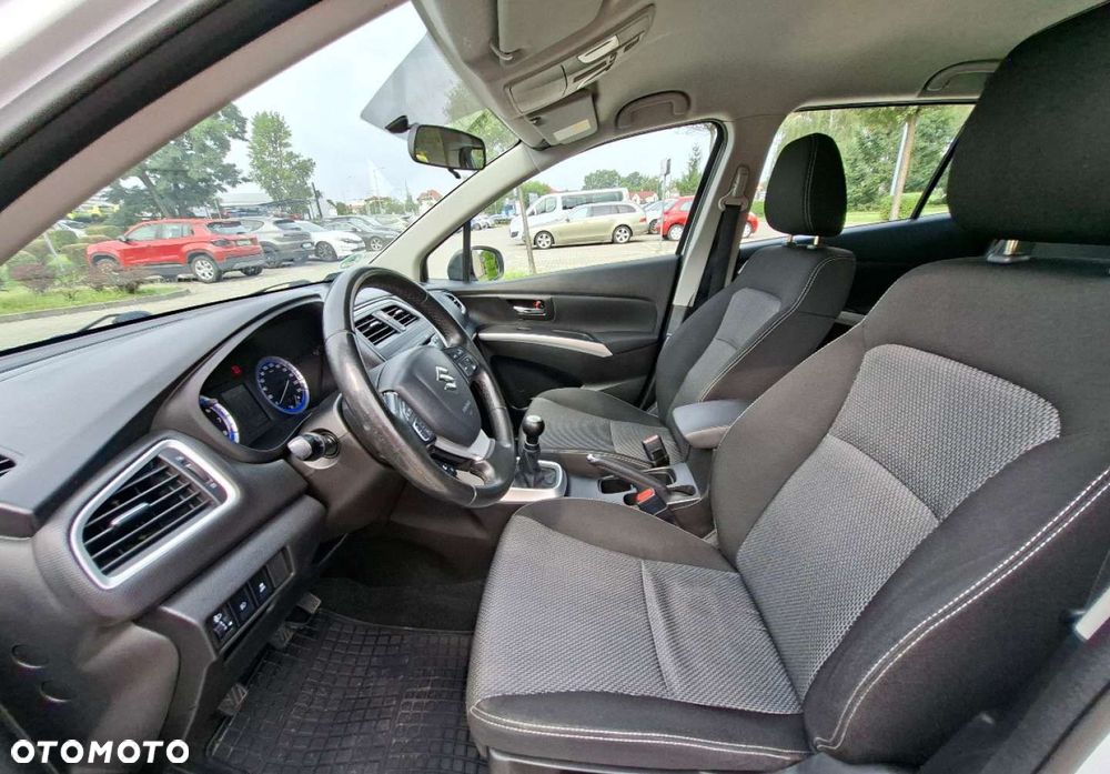 Suzuki S-Cross - 20