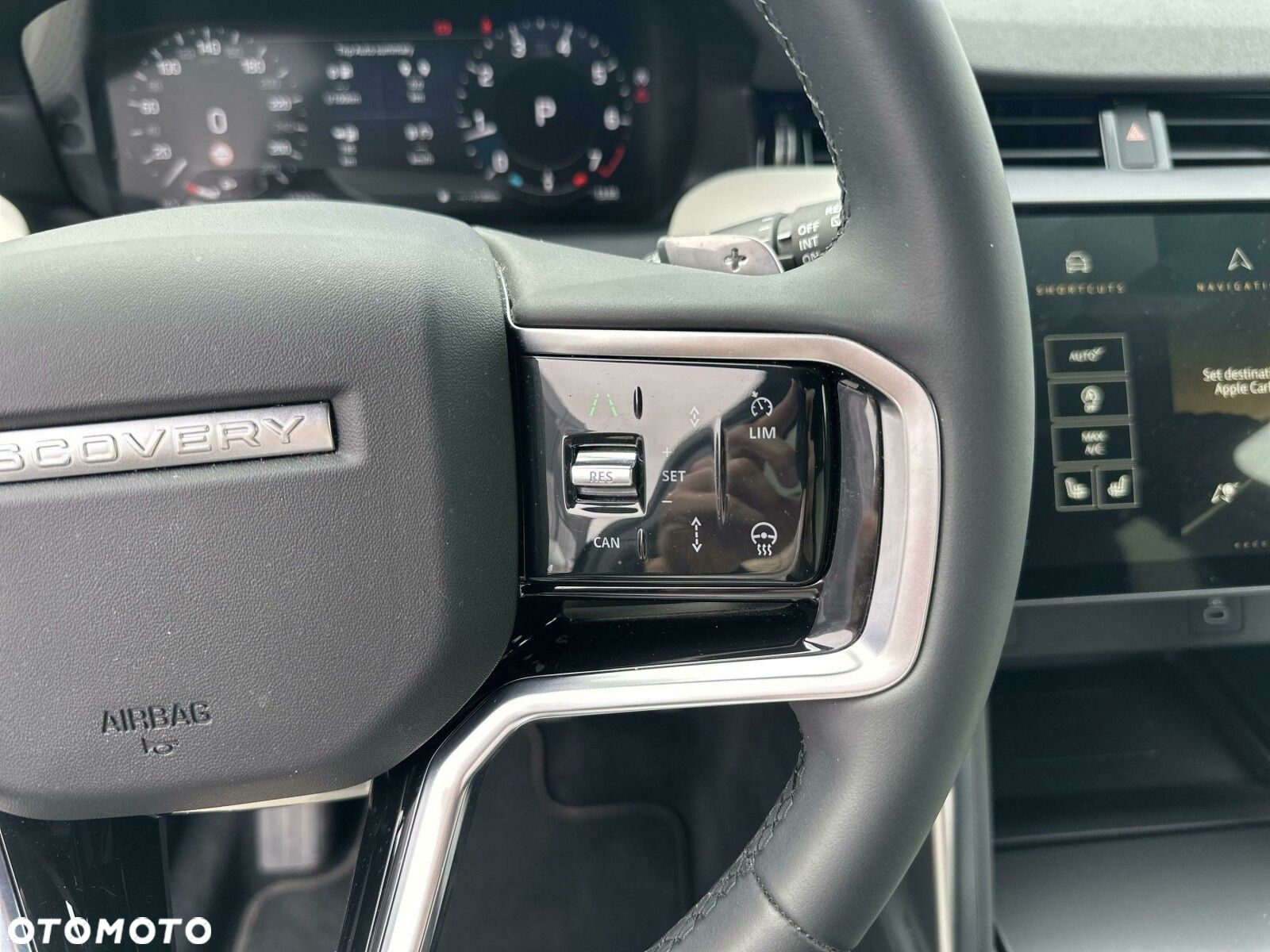 Land Rover Discovery Sport - 16