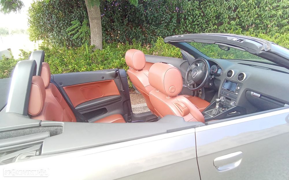 Audi A3 Cabrio 1.6 TDi DPF S line Sport Pack - 3