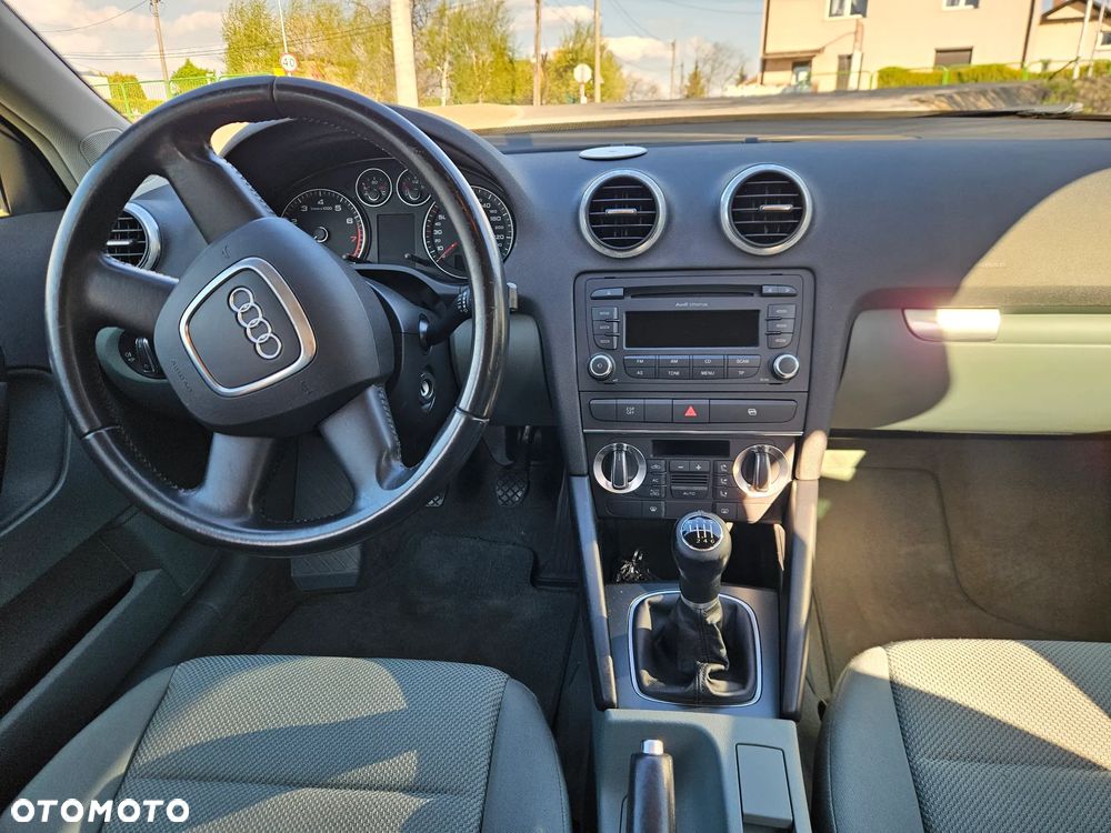 Audi A3 Sportback 1.4 TFSI Ambiente - 9