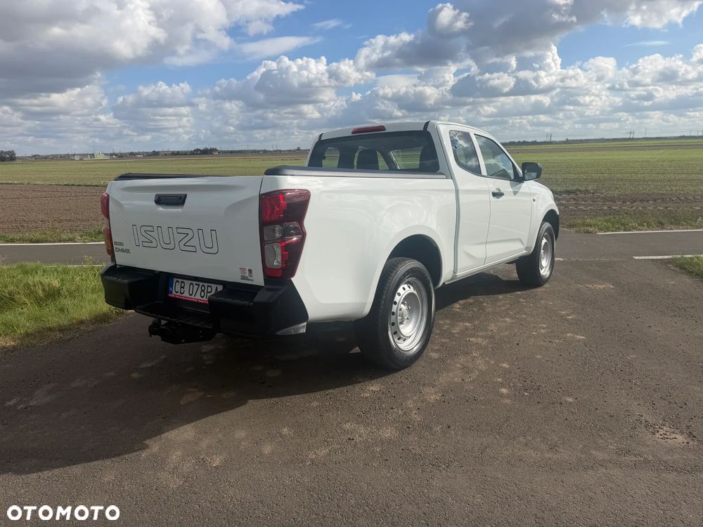 Isuzu D-Max - 5