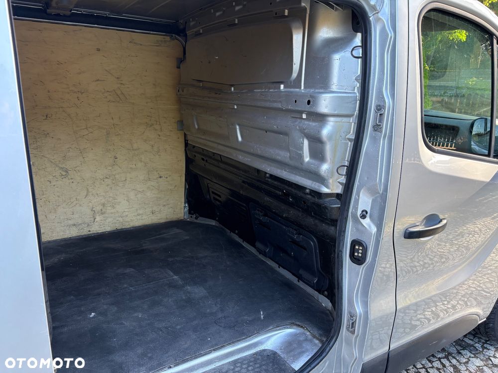 Renault Trafic - 10