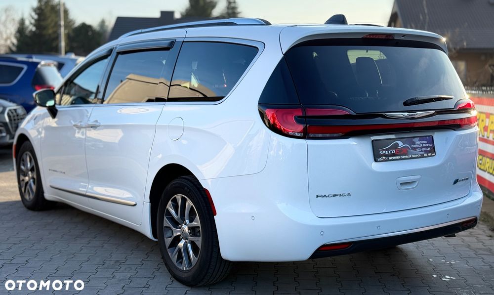 Chrysler Pacifica - 9