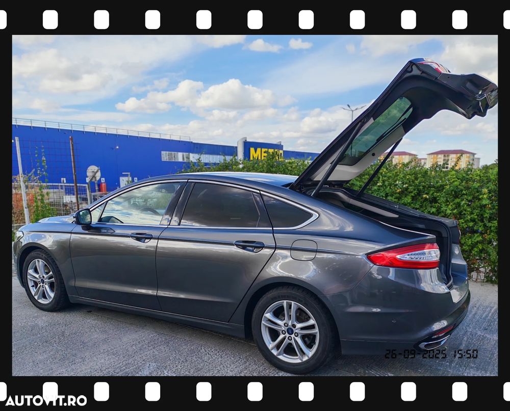 Ford Mondeo 2.0 TDCi Titanium - 17