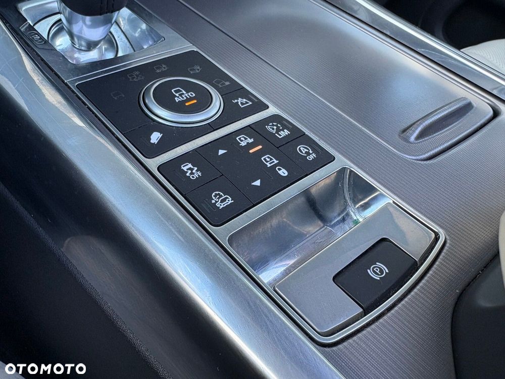 Land Rover Range Rover Sport - 31