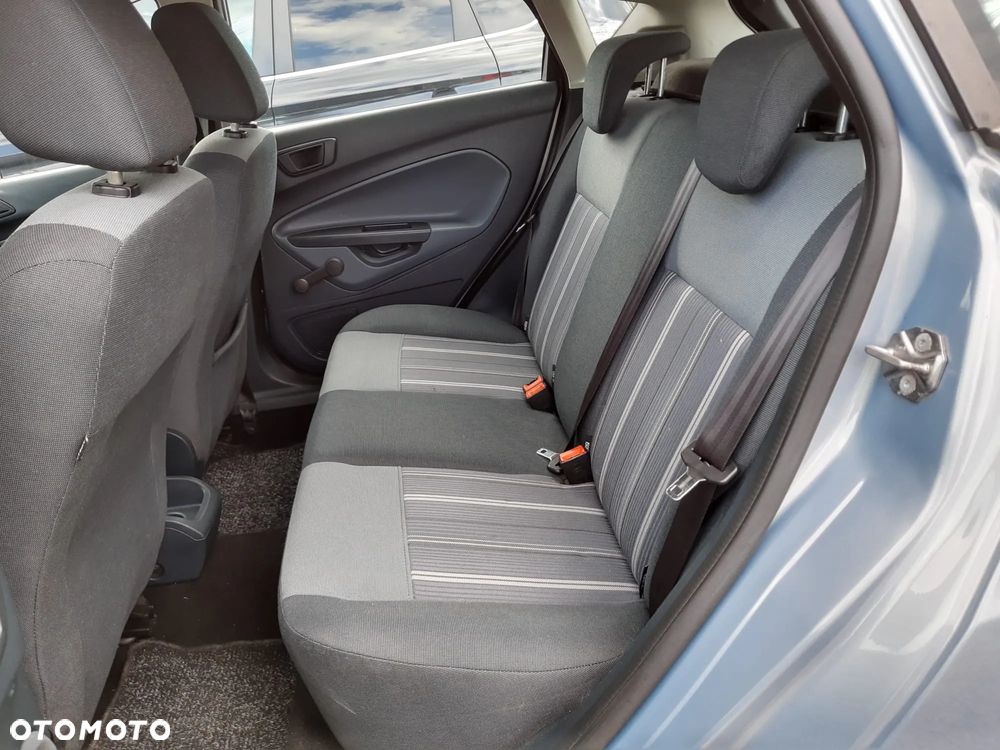 Ford Fiesta 1.5 TDCi Ambiente - 5