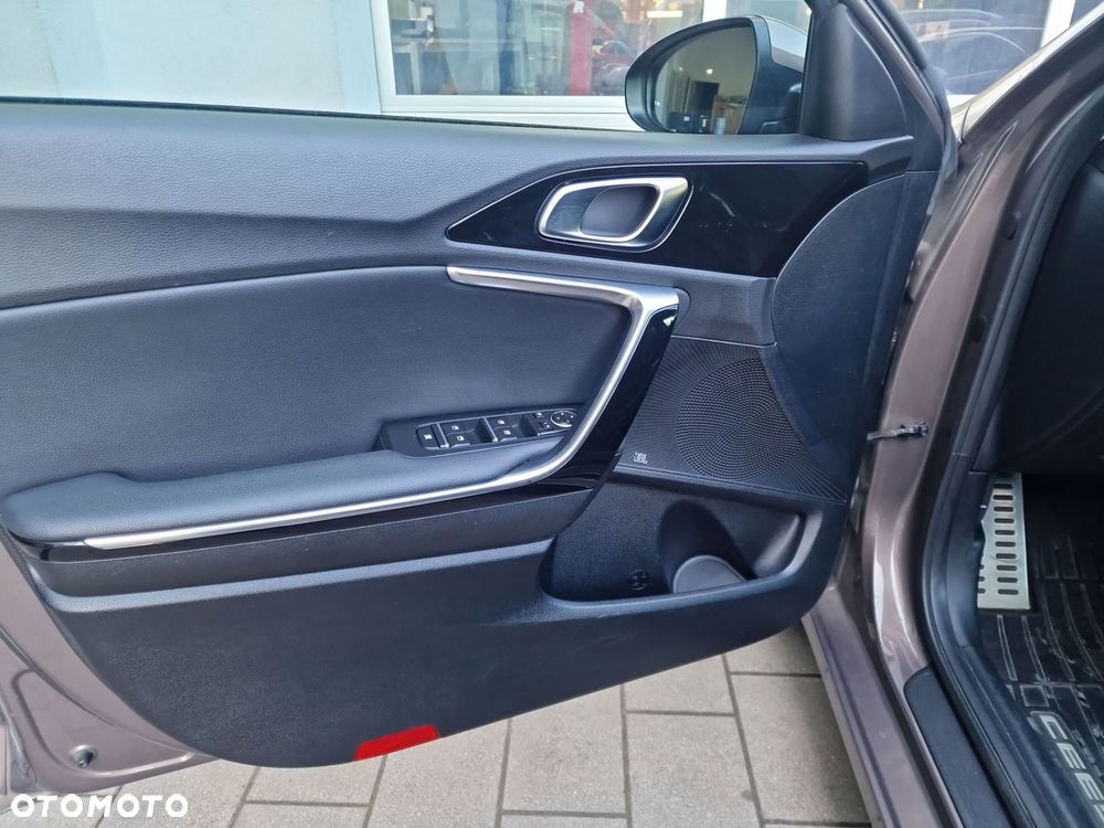 Kia Ceed 1.4 T-GDI L Business Line Plus DCT - 10