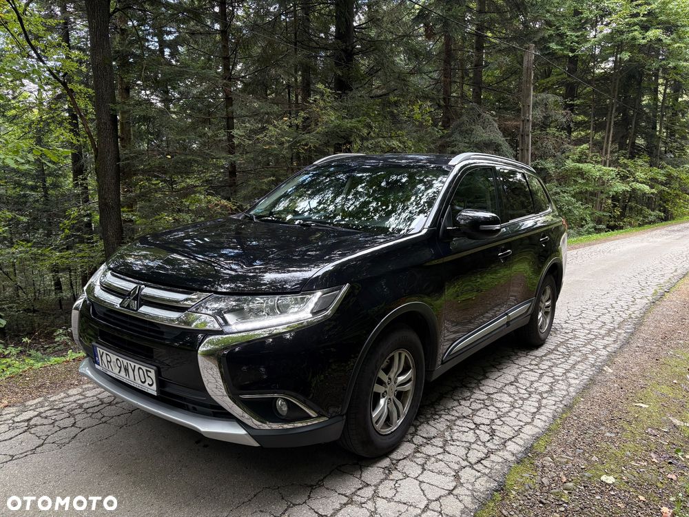 Mitsubishi Outlander 2.0 Instyle + 4WD CVT - 3