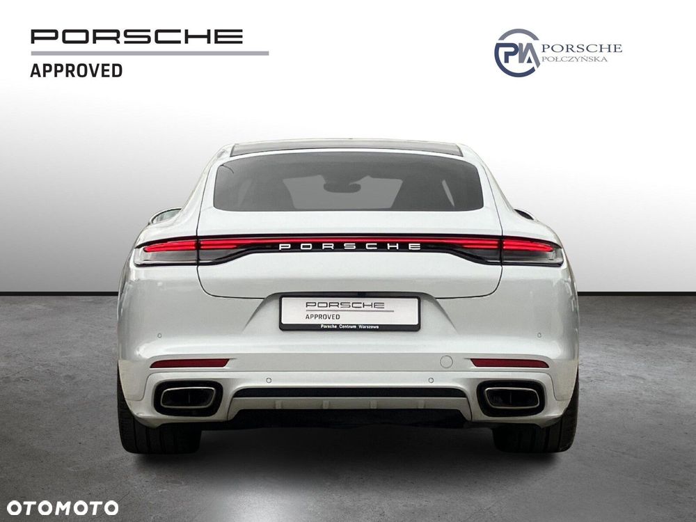 Porsche Panamera - 4