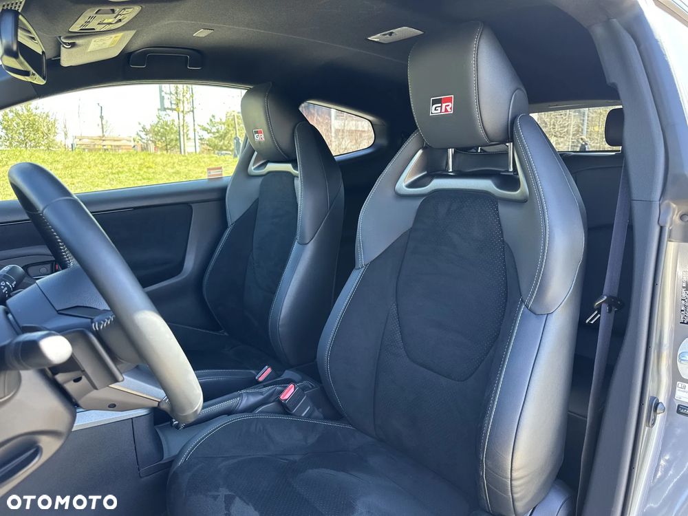 Toyota GR Yaris 1.6 Dynamic - 17