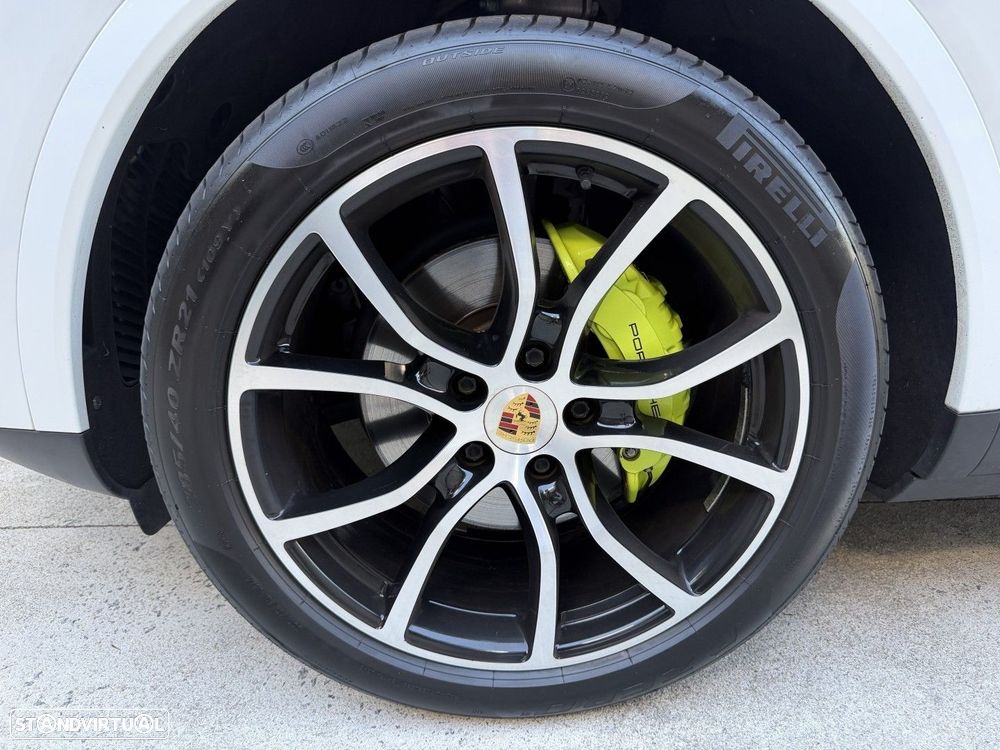 Porsche Cayenne E-Hybrid Platinum Edition - 20