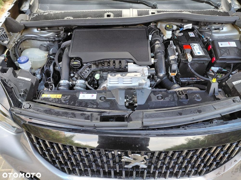 Peugeot 2008 1.2 PureTech GT Line S&S - 15