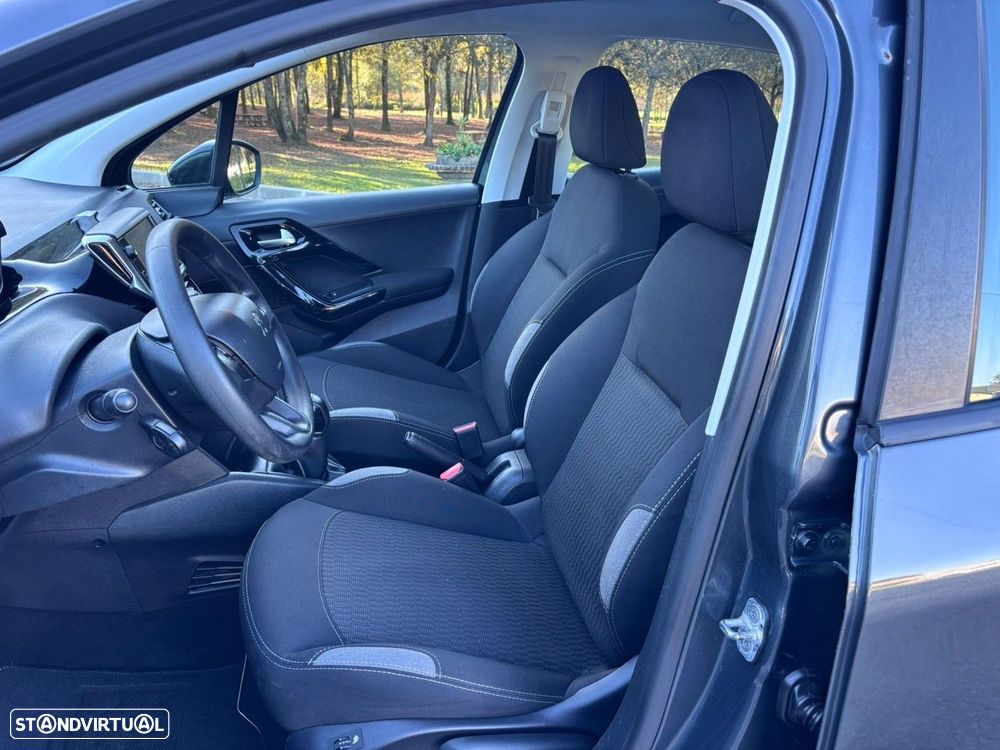 Peugeot 208 1.6 BlueHDi Allure - 12