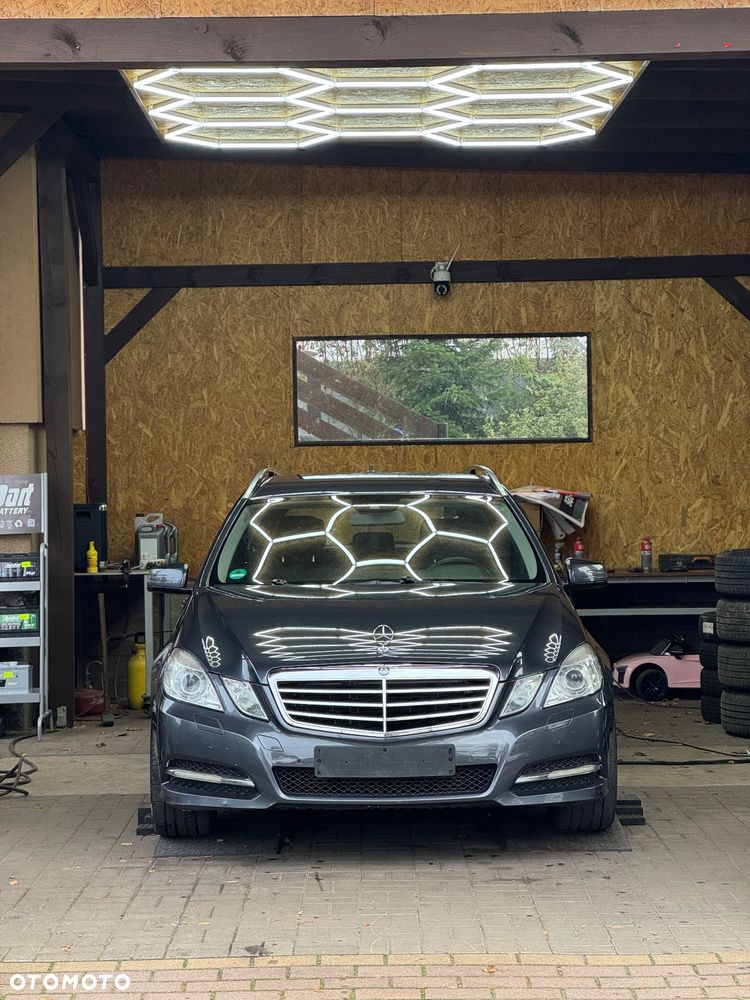 Mercedes-Benz Klasa E 220 BlueTEC 4Matic 7G-TRONIC Avantgarde - 2