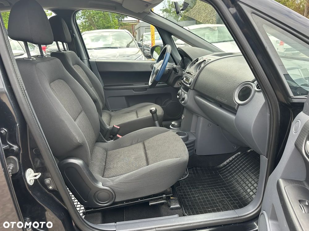 Mitsubishi Colt - 16