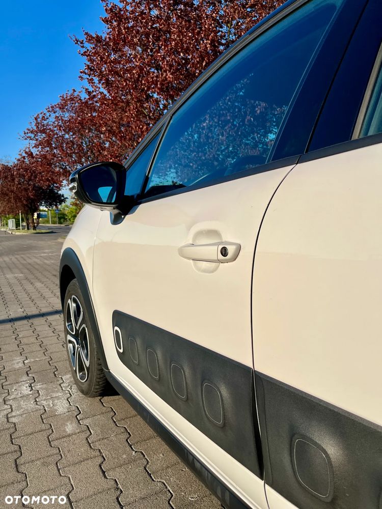 Citroën C3 1.2 PureTech Shine S&S - 26