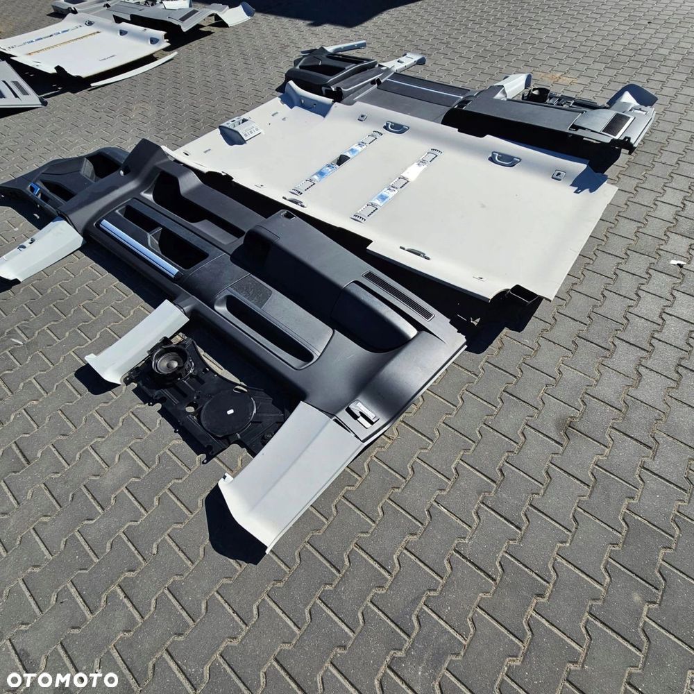 VW T6 MULTIVAN wnętrze podsufitka tapicerka słupek 1drzwi KOMPLET - 3