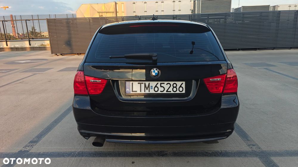 BMW Seria 3 318i Edition Sport - 7