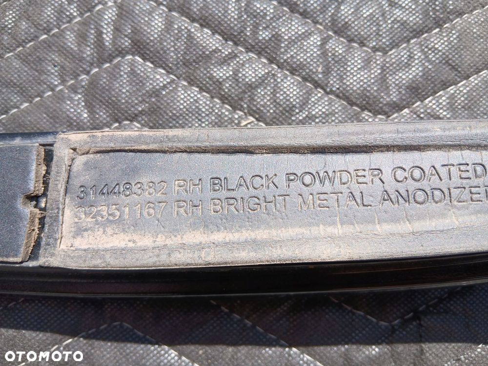 relingi czarny połysk komplet 31463590 volvo xc40 2.0 b3b 2023r - 9