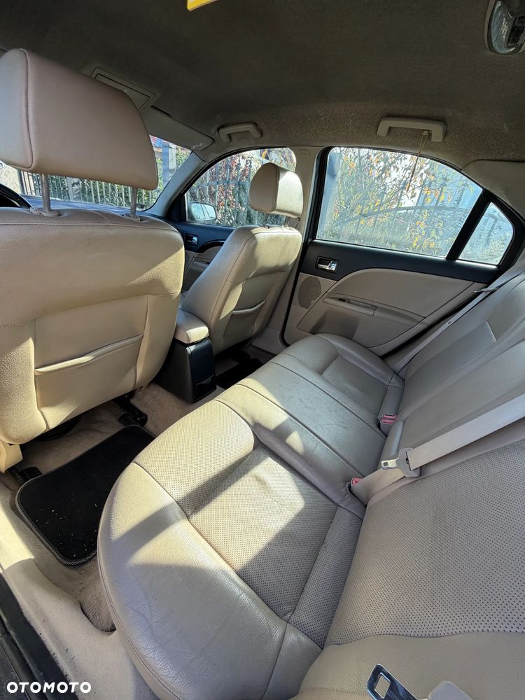 Ford Mondeo 2.0 TDCi Ghia X - 9
