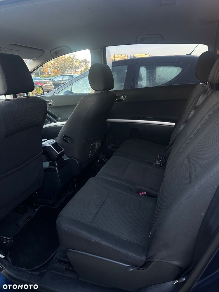 Toyota Corolla Verso 1.8 Sol 7os - 7