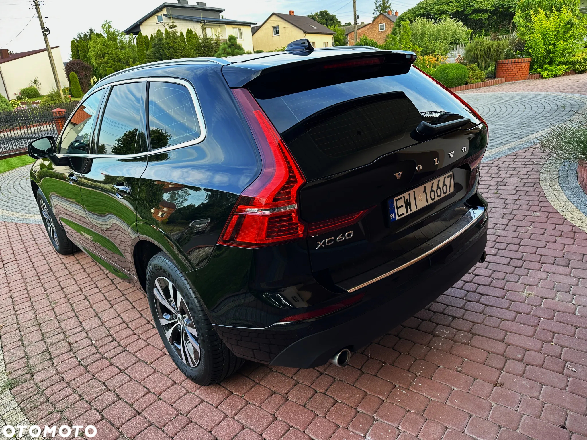Volvo XC 60 D4 Momentum Pro - 16