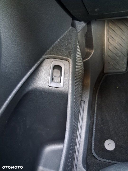 Ford Tourneo Connect - 19