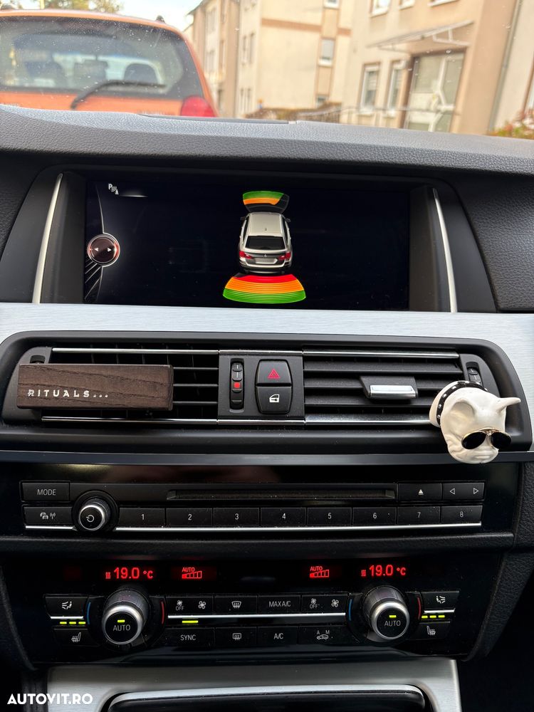 BMW Seria 5 530d Aut. - 9