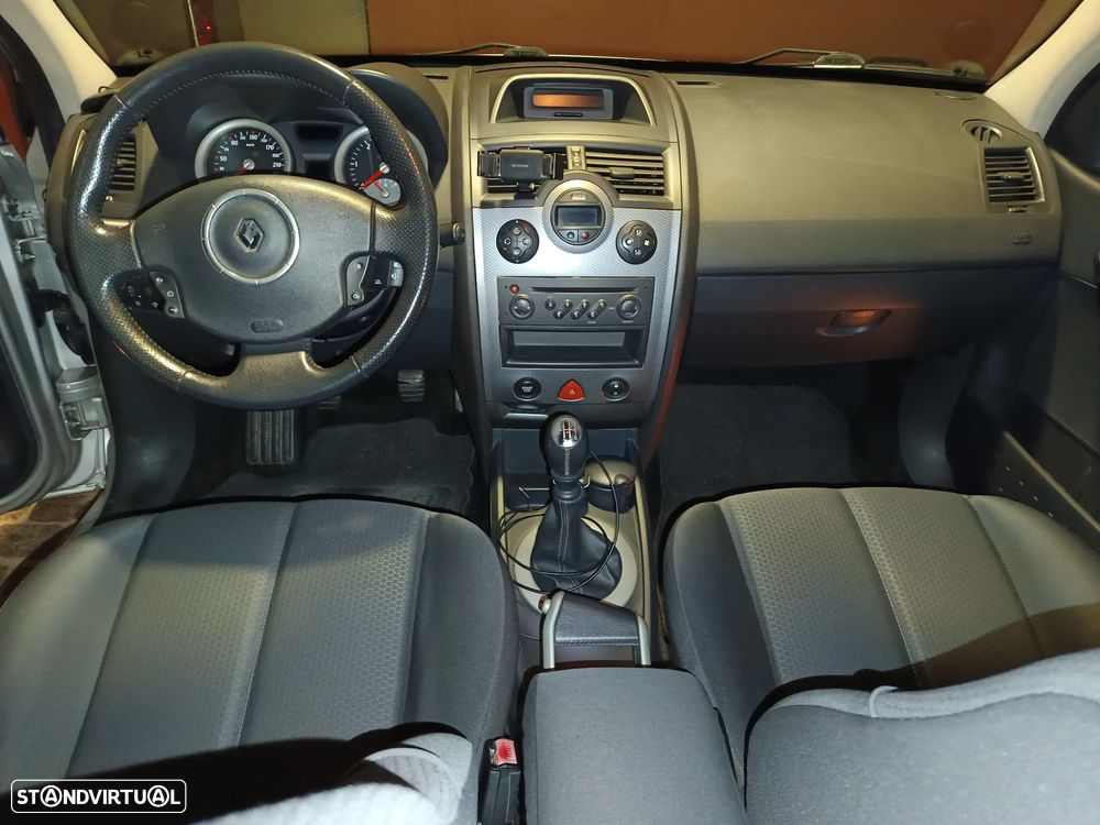 Renault Mégane Break 1.5 dCi Confort - 9