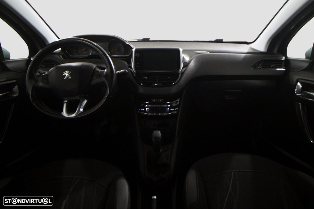 Peugeot 208 1.6 e-HDi Active - 11