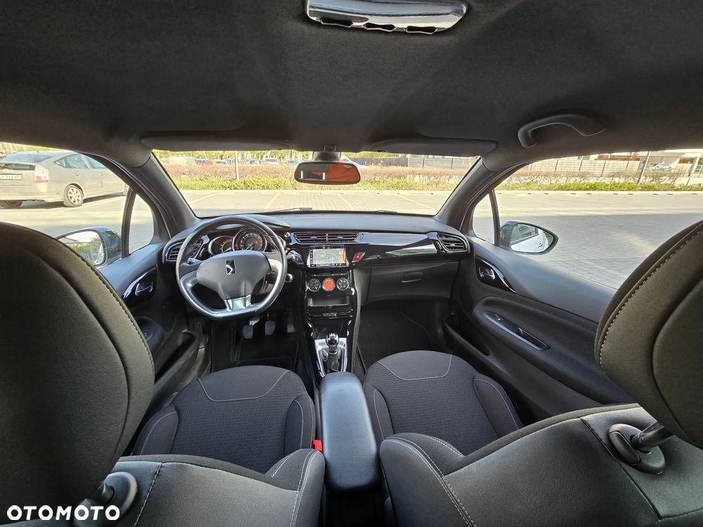 DS Automobiles DS 3 ver-bluehdi-100-sochic - 21