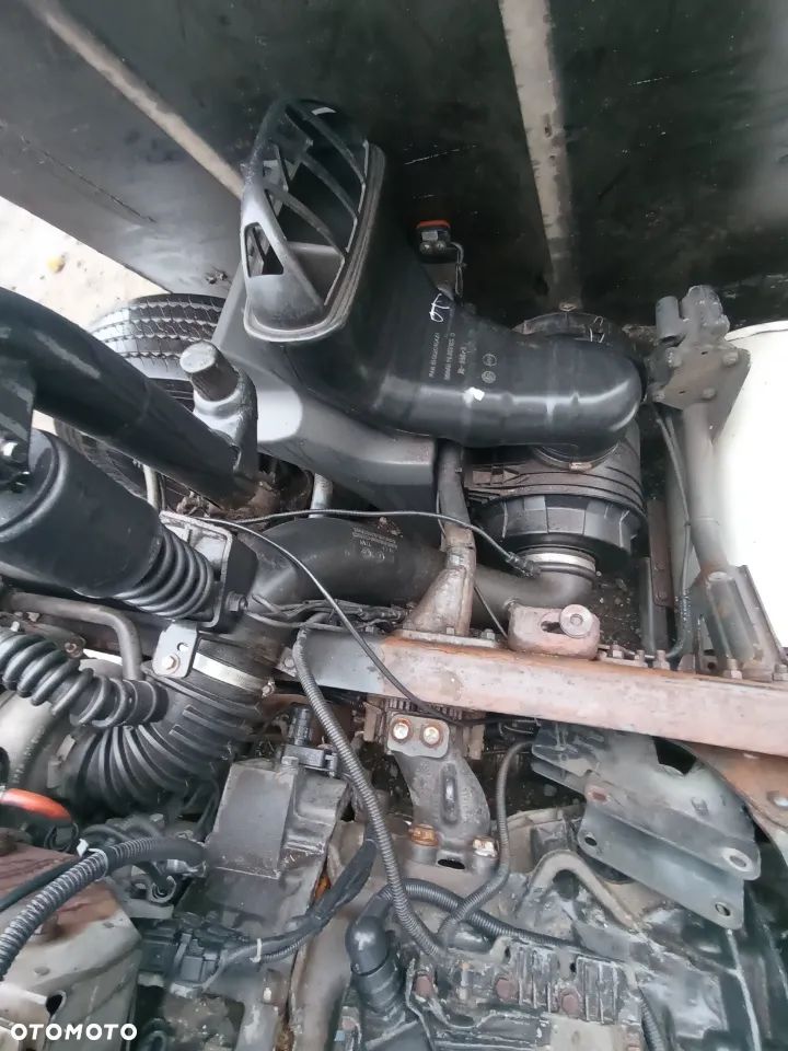 Wlot dolot filtra powietrza 81082010473 - 3