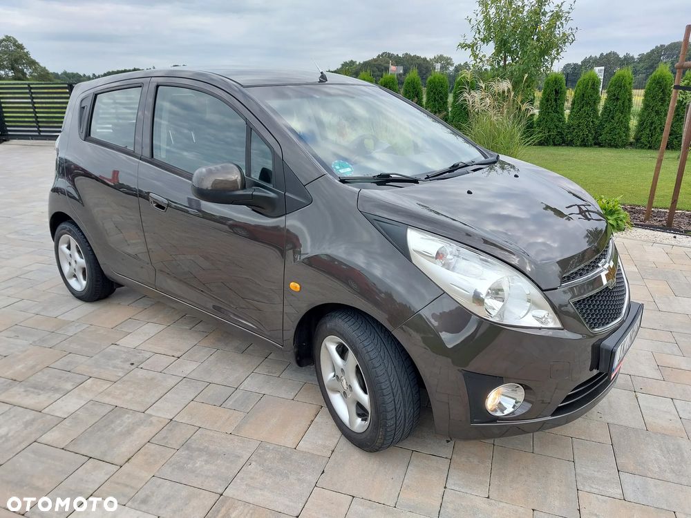 Chevrolet Spark 1.0 LS - 27