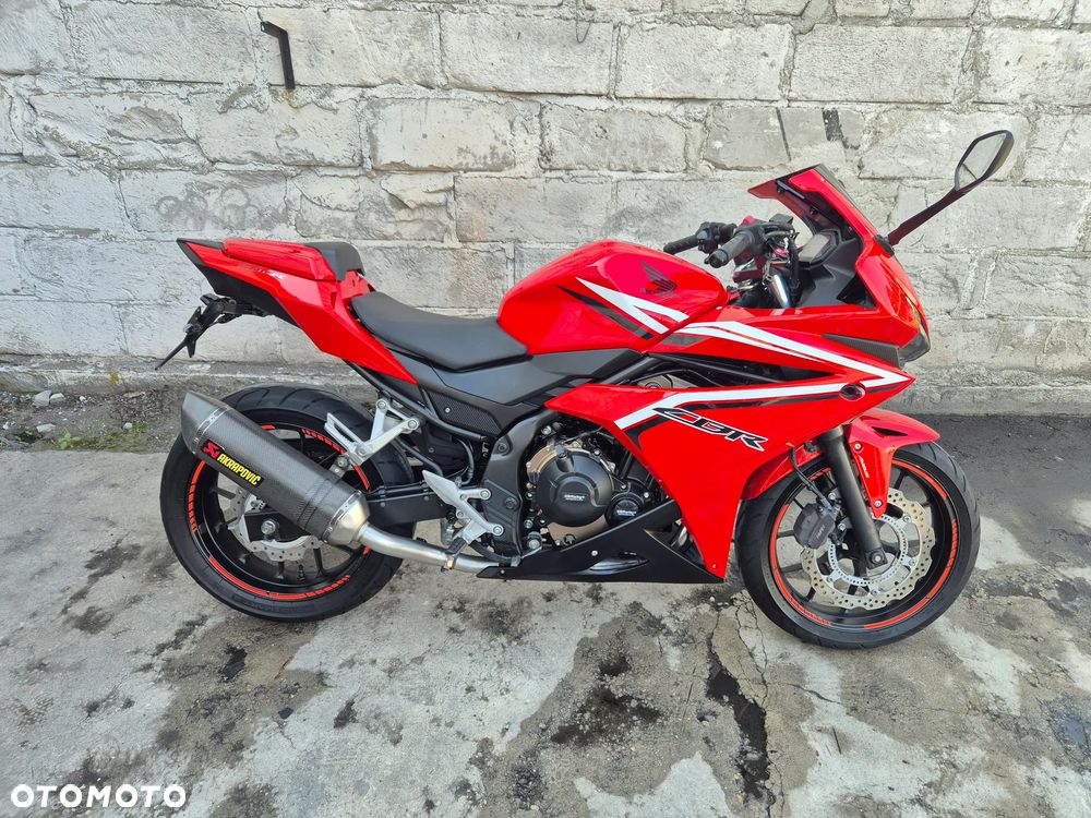 Honda CBR - 1