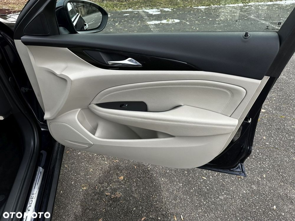 Opel Insignia 2.0 Ultimate - 24