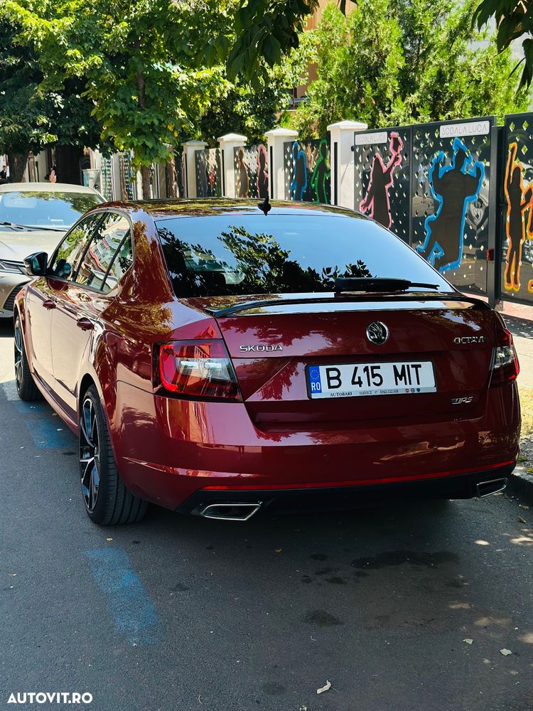 Skoda Octavia 2.0 TDI DSG RS - 6
