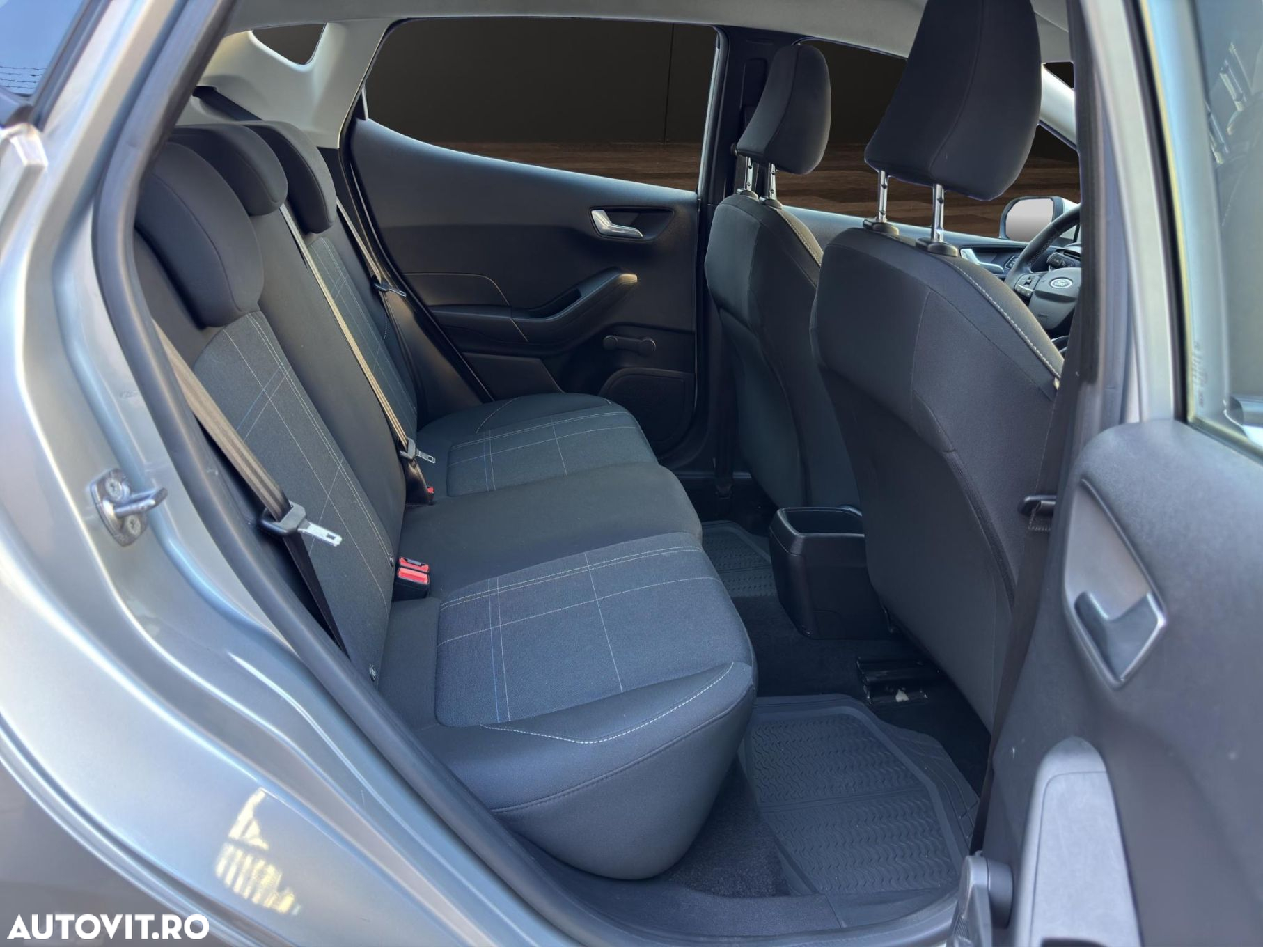 Ford Fiesta - 12