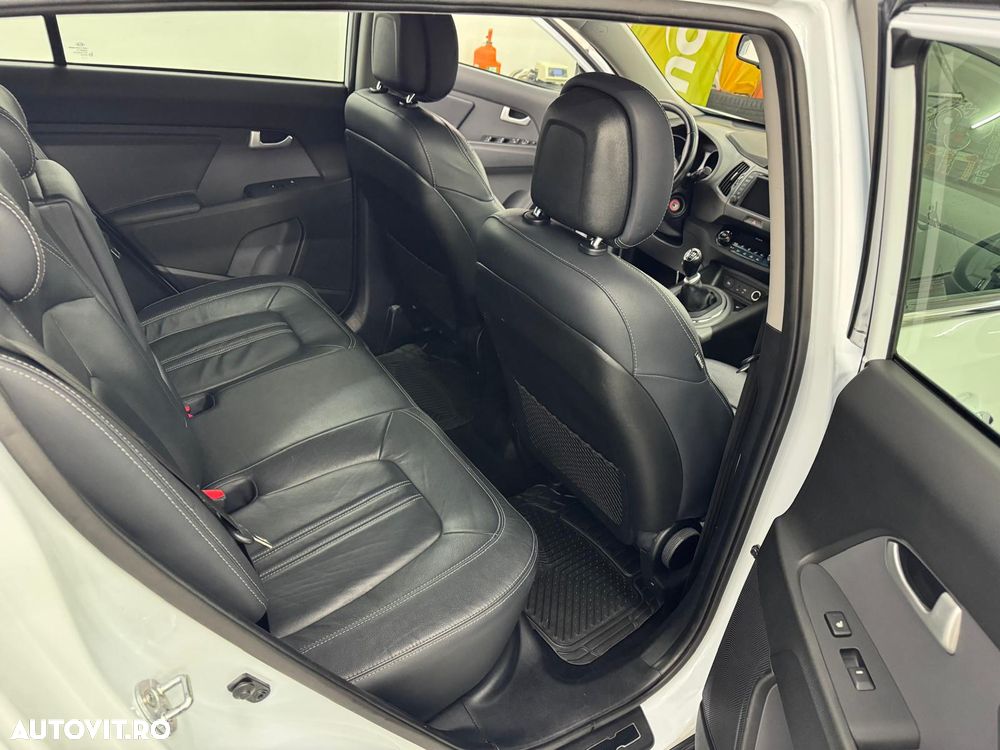 Kia Sportage 1.7 DSL MT 4x2 PREMIUM - 17