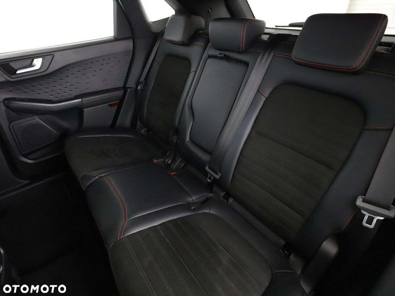 Ford Kuga 2.5P PHEV FWD ST-Line X eCVT - 17