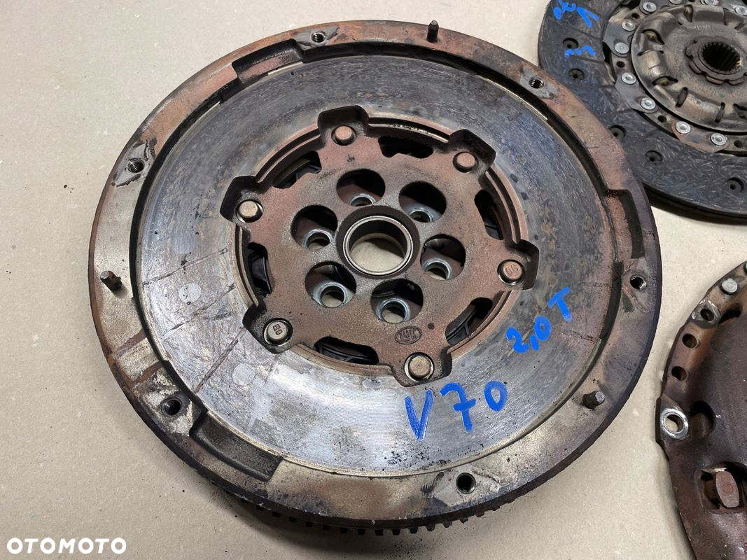 VOLVO V70 III 2,0 T MANUAL KOŁO DWUMASOWE SPRZĘGŁO - 2
