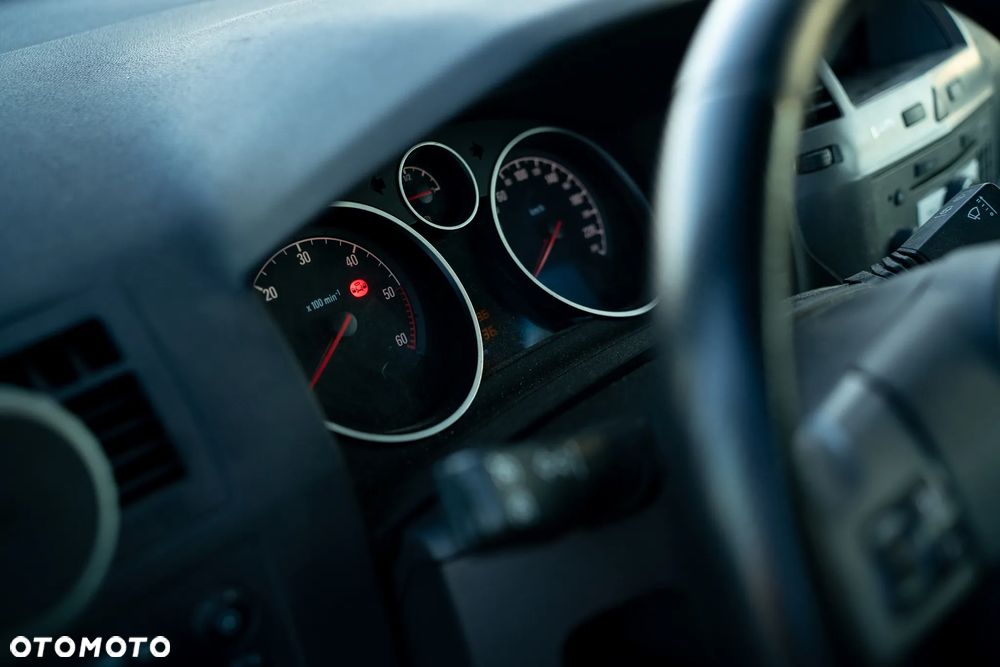 Opel Zafira 1.9 CDTI Cosmo - 25