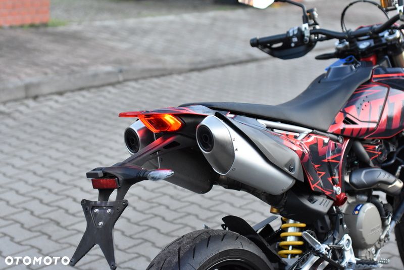 Ducati Hypermotard - 13