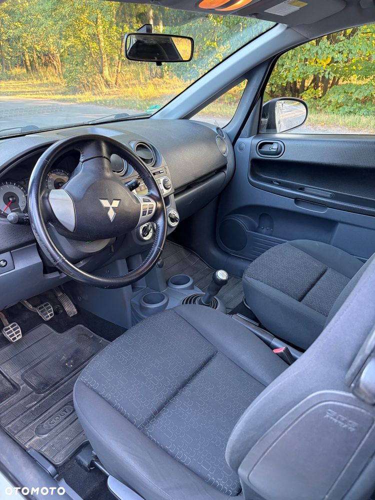 Mitsubishi Colt 1.1 - 5
