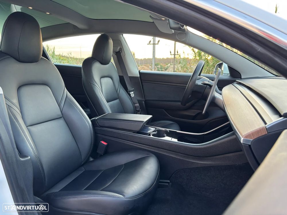 Tesla Model 3 Standard Range Plus RWD - 14