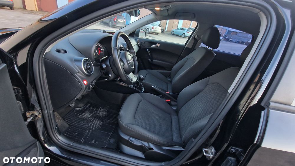 Audi A1 Sportback 1.6 TDI Attraction - 20