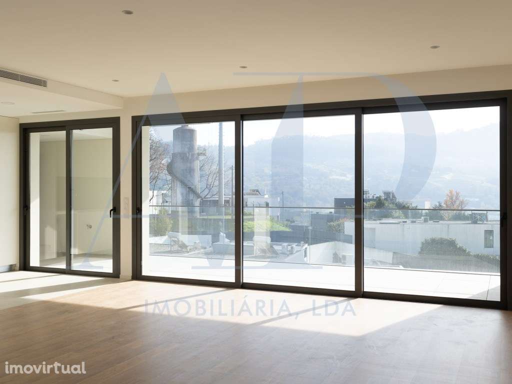 Apartamento T2 com Vista para a Penha - Grande imagem: 4/14